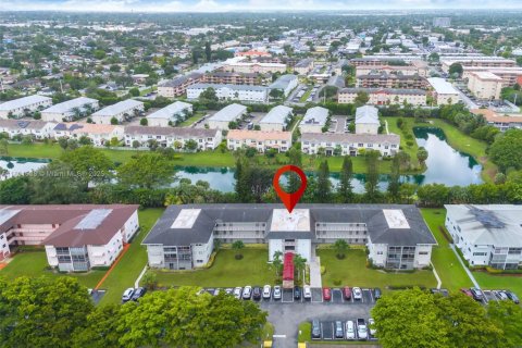 Condominio en venta en Hollywood, Florida, 1 dormitorio, 69.12 m2 № 1947935 - foto 20