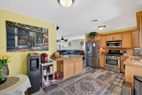 Купить виллу или дом в Форт-Лодердейл, Флорида 3 спальни, 115.94м2, № 1958414 - фото 16