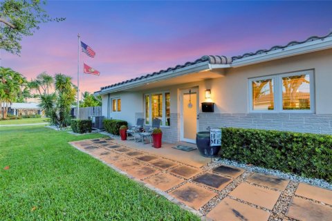 Купить виллу или дом в Форт-Лодердейл, Флорида 3 спальни, 115.94м2, № 1958414 - фото 4