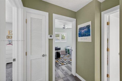 Купить виллу или дом в Форт-Лодердейл, Флорида 3 спальни, 115.94м2, № 1958414 - фото 22