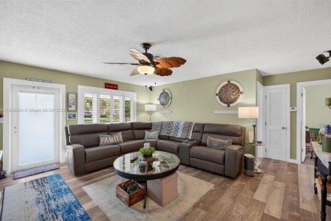 Купить виллу или дом в Форт-Лодердейл, Флорида 3 спальни, 115.94м2, № 1958414 - фото 7