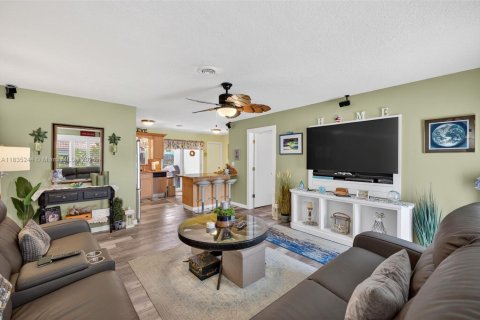 Купить виллу или дом в Форт-Лодердейл, Флорида 3 спальни, 115.94м2, № 1958414 - фото 6