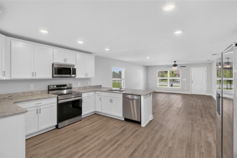 House in Lake Wales, Florida 3 bedrooms, 142.79 sq.m. № 2396188 - photo 11