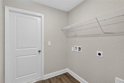 House in Lake Wales, Florida 3 bedrooms, 142.79 sq.m. № 2396188 - photo 19