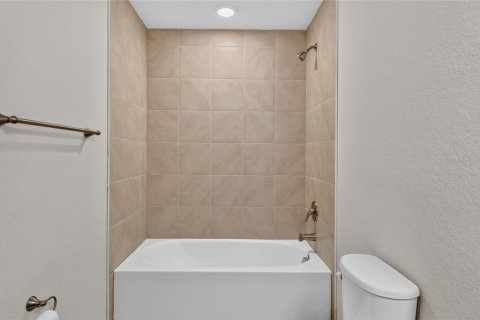 House in Lake Wales, Florida 3 bedrooms, 142.79 sq.m. № 2396188 - photo 22