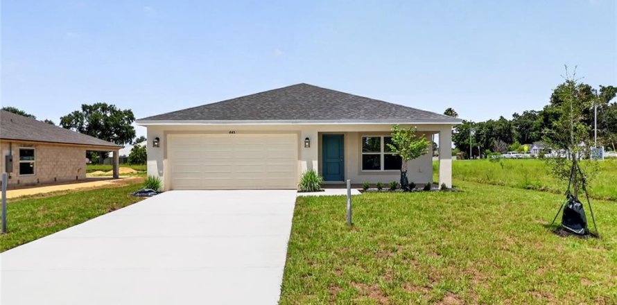 House in Lake Wales, Florida 3 bedrooms, 142.79 sq.m. № 2396188