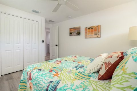 Casa en venta en Holmes Beach, Florida, 4 dormitorios, 189.24 m2 № 2239959 - foto 23