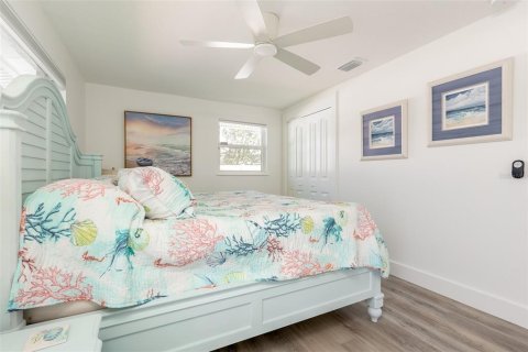 Casa en venta en Holmes Beach, Florida, 4 dormitorios, 189.24 m2 № 2239959 - foto 30