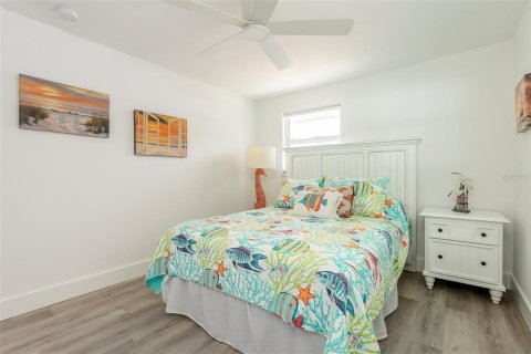Casa en venta en Holmes Beach, Florida, 4 dormitorios, 189.24 m2 № 2239959 - foto 22