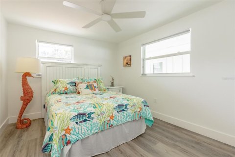 Casa en venta en Holmes Beach, Florida, 4 dormitorios, 189.24 m2 № 2239959 - foto 21