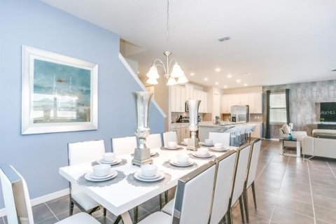 Casa en venta en Kissimmee, Florida, 9 dormitorios, 405.33 m2 № 1769644 - foto 15