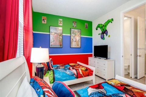 Casa en venta en Kissimmee, Florida, 9 dormitorios, 405.33 m2 № 1769644 - foto 23