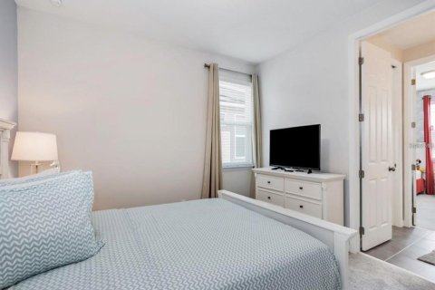 Casa en venta en Kissimmee, Florida, 9 dormitorios, 405.33 m2 № 1769644 - foto 20