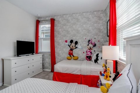 Casa en venta en Kissimmee, Florida, 9 dormitorios, 405.33 m2 № 1769644 - foto 17