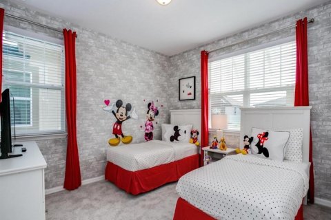 Casa en venta en Kissimmee, Florida, 9 dormitorios, 405.33 m2 № 1769644 - foto 16