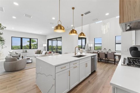 Купить виллу или дом в Монверде, Флорида 10 комнат, 284.93м2, № 2223455 - фото 11