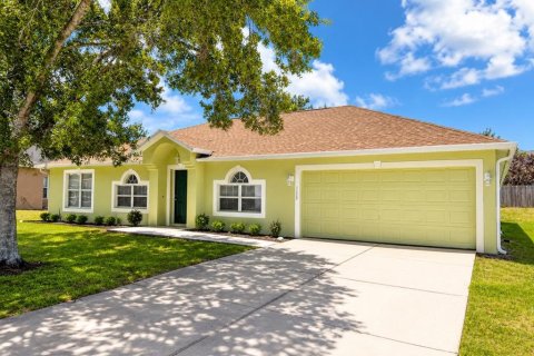 Villa ou maison à Clermont, Floride 4 chambres, 213.86 m2 № 2120452