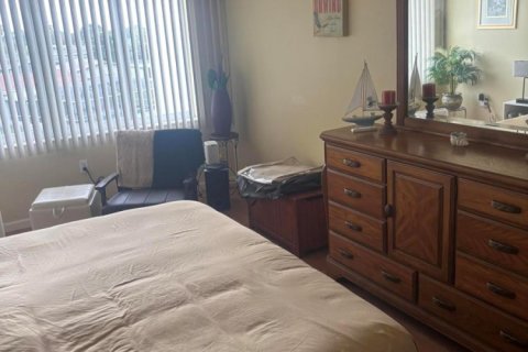 Condo in Margate, Florida, 1 bedroom  № 2189703 - photo 9