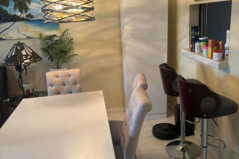 Condo in Margate, Florida, 1 bedroom  № 2189703 - photo 11