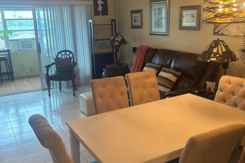 Condo in Margate, Florida, 1 bedroom  № 2189703 - photo 10