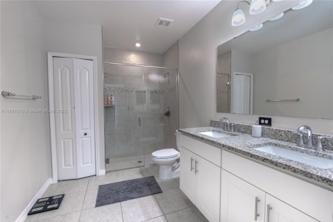 Villa ou maison à vendre à Port St. Lucie, Floride: 3 chambres, 150.13 m2 № 2022439 - photo 10