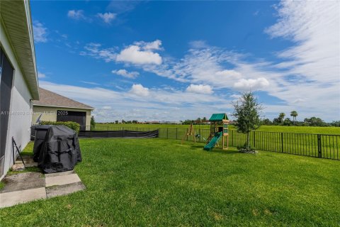 Villa ou maison à vendre à Port St. Lucie, Floride: 3 chambres, 150.13 m2 № 2022439 - photo 15