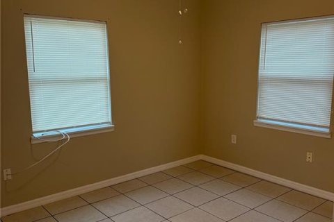 Casa en alquiler en Port Charlotte, Florida, 2 dormitorios, 71.35 m2 № 1915837 - foto 11