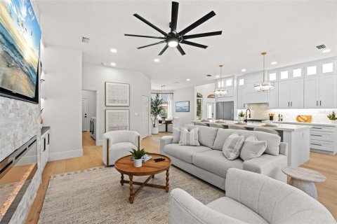 House in University Park, Florida 3 bedrooms, 215.16 sq.m. № 2221447 - photo 14