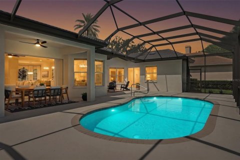 House in University Park, Florida 3 bedrooms, 215.16 sq.m. № 2221447 - photo 3