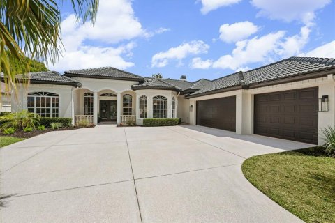 House in University Park, Florida 3 bedrooms, 215.16 sq.m. № 2221447