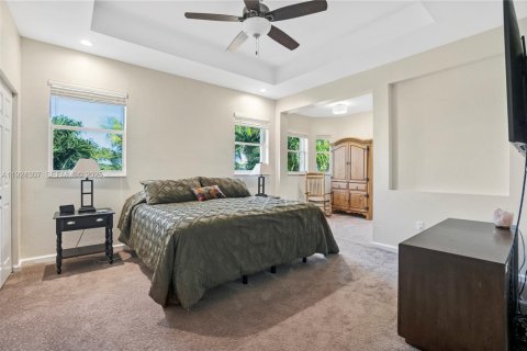 Casa en venta en Cutler Bay, Florida, 4 dormitorios, 272.58 m2 № 1982606 - foto 14