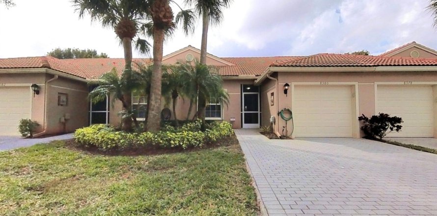 House in Boynton Beach, Florida 2 bedrooms, 126.63 sq.m. № 1035981