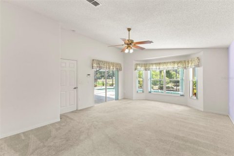 Villa ou maison à vendre à New Port Richey, Floride: 4 chambres, 227.24 m2 № 2138365 - photo 25