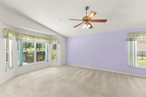 Villa ou maison à vendre à New Port Richey, Floride: 4 chambres, 227.24 m2 № 2138365 - photo 23