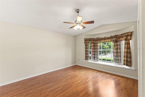 Villa ou maison à vendre à New Port Richey, Floride: 4 chambres, 227.24 m2 № 2138365 - photo 10