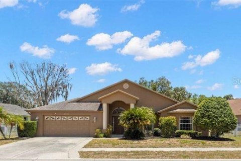 Villa ou maison à New Port Richey, Floride 4 chambres, 227.24 m2 № 2138365