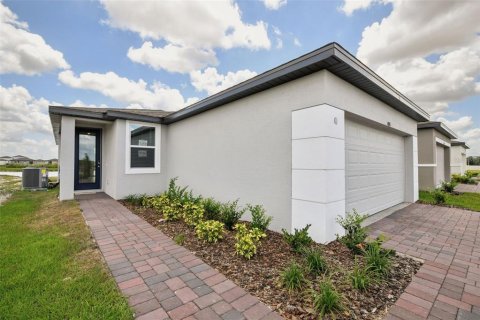 Villa ou maison à vendre à Poinciana, Floride: 3 chambres, 117.89 m2 № 1578238 - photo 3