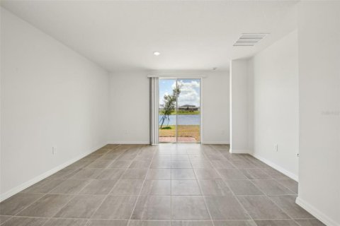 Villa ou maison à vendre à Poinciana, Floride: 3 chambres, 117.89 m2 № 1578238 - photo 6