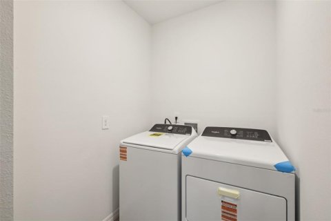 Villa ou maison à vendre à Poinciana, Floride: 3 chambres, 117.89 m2 № 1578238 - photo 18