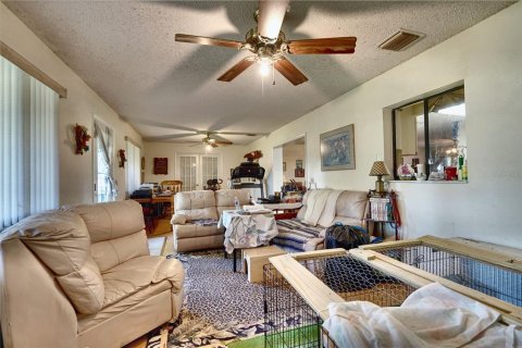 Villa ou maison à vendre à Sanford, Floride: 4 chambres, 211.45 m2 № 2308445 - photo 13