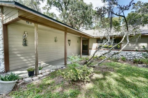 Villa ou maison à vendre à Sanford, Floride: 4 chambres, 211.45 m2 № 2308445 - photo 4