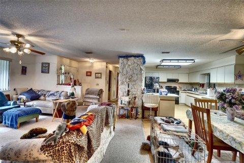 Villa ou maison à vendre à Sanford, Floride: 4 chambres, 211.45 m2 № 2308445 - photo 7