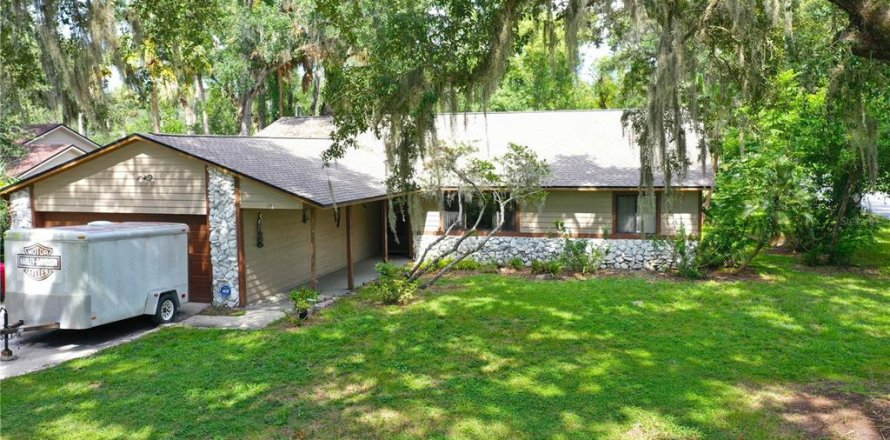 Villa ou maison à Sanford, Floride 4 chambres, 211.45 m2 № 2308445