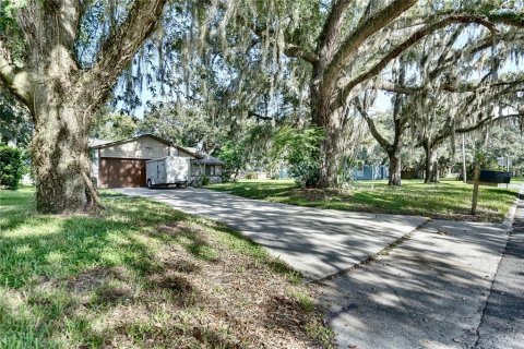 Villa ou maison à vendre à Sanford, Floride: 4 chambres, 211.45 m2 № 2308445 - photo 2