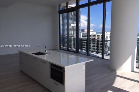 Condominio en alquiler en Miami, Florida, 4 dormitorios, 215.9 m2 № 2073030 - foto 6