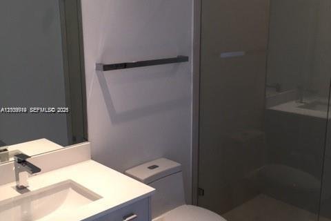 Condominio en alquiler en Miami, Florida, 4 dormitorios, 215.9 m2 № 2073030 - foto 14