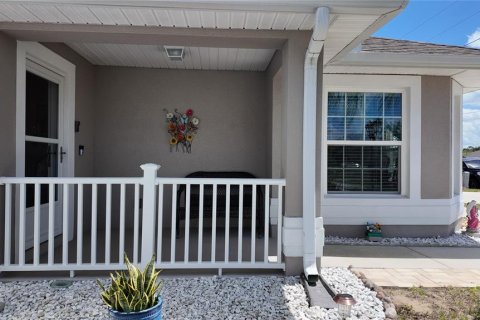 House in Poinciana, Florida 3 bedrooms, 125.23 sq.m. № 2104438 - photo 2