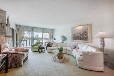 Condo in South Pasadena, Florida, 2 bedrooms  № 1655809 - photo 5