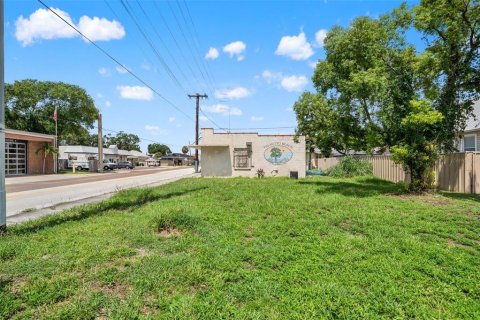 Propiedad comercial en venta en Tampa, Florida, 124.86 m2 № 2398301 - foto 7