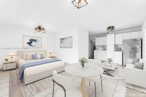 Casa en alquiler en Miami, Florida, 5 dormitorios, 223.24 m2 № 2047679 - foto 17